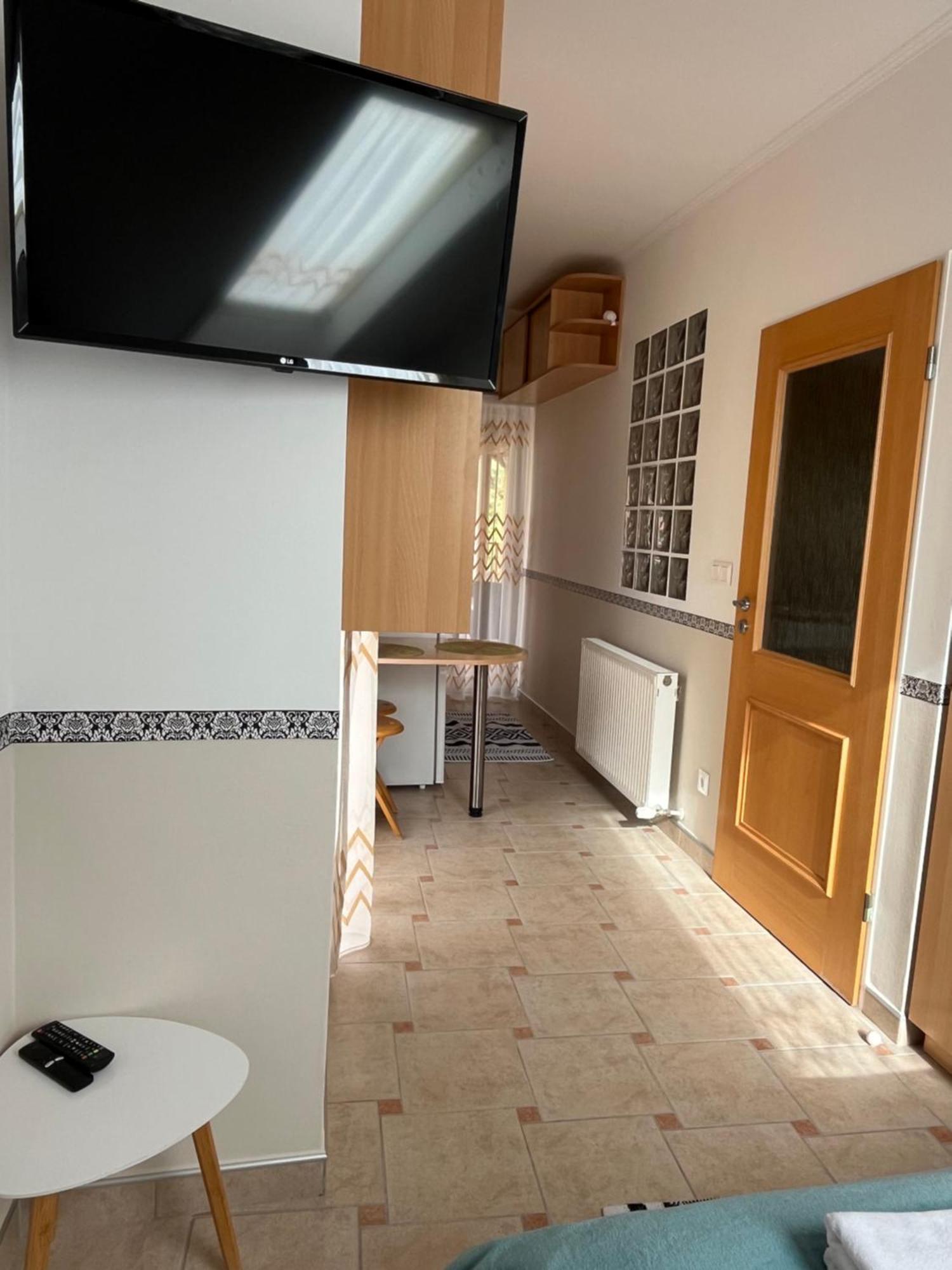 Reka Apartmanhaz Bük 外观 照片
