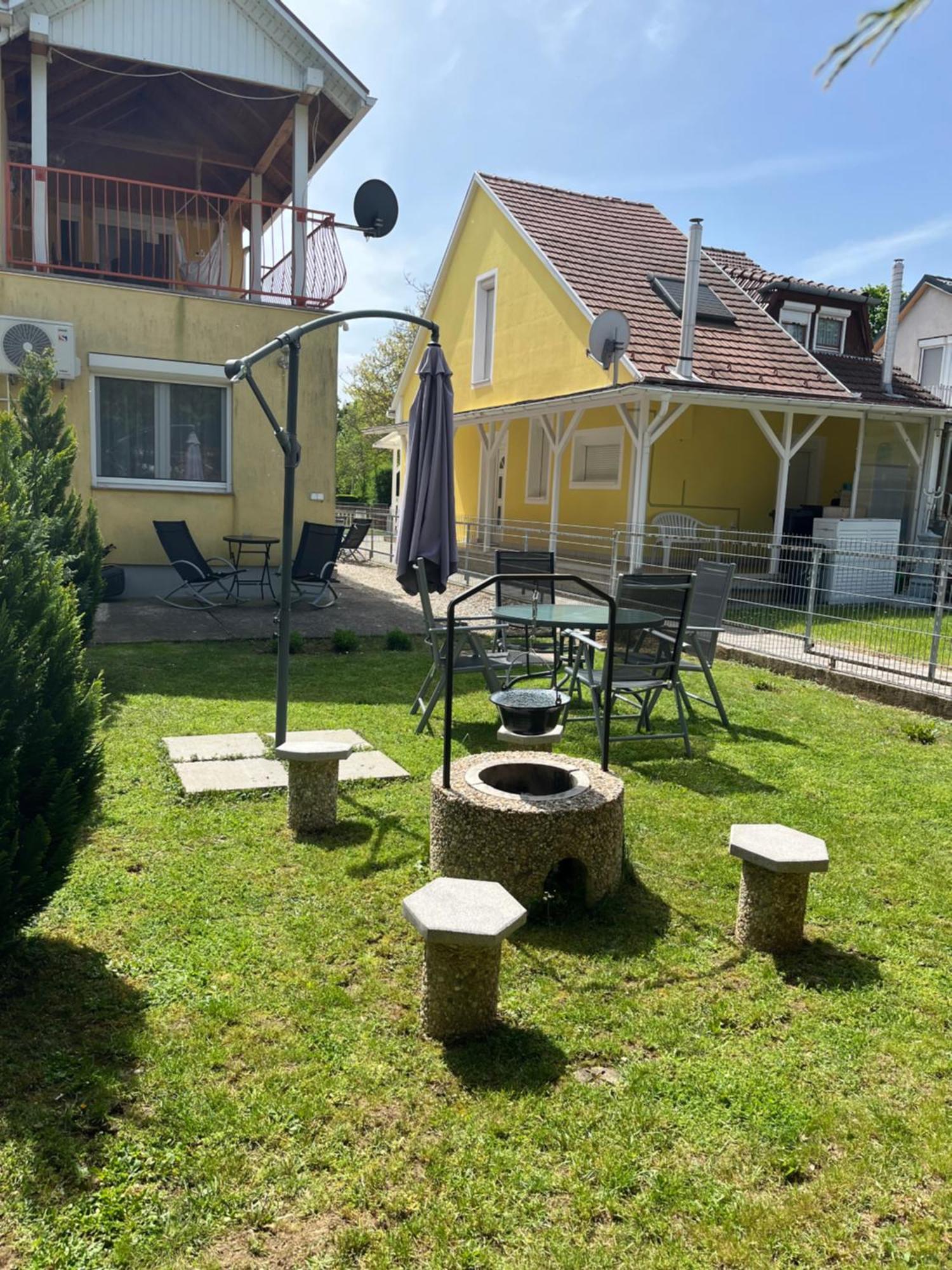 Reka Apartmanhaz Bük 外观 照片